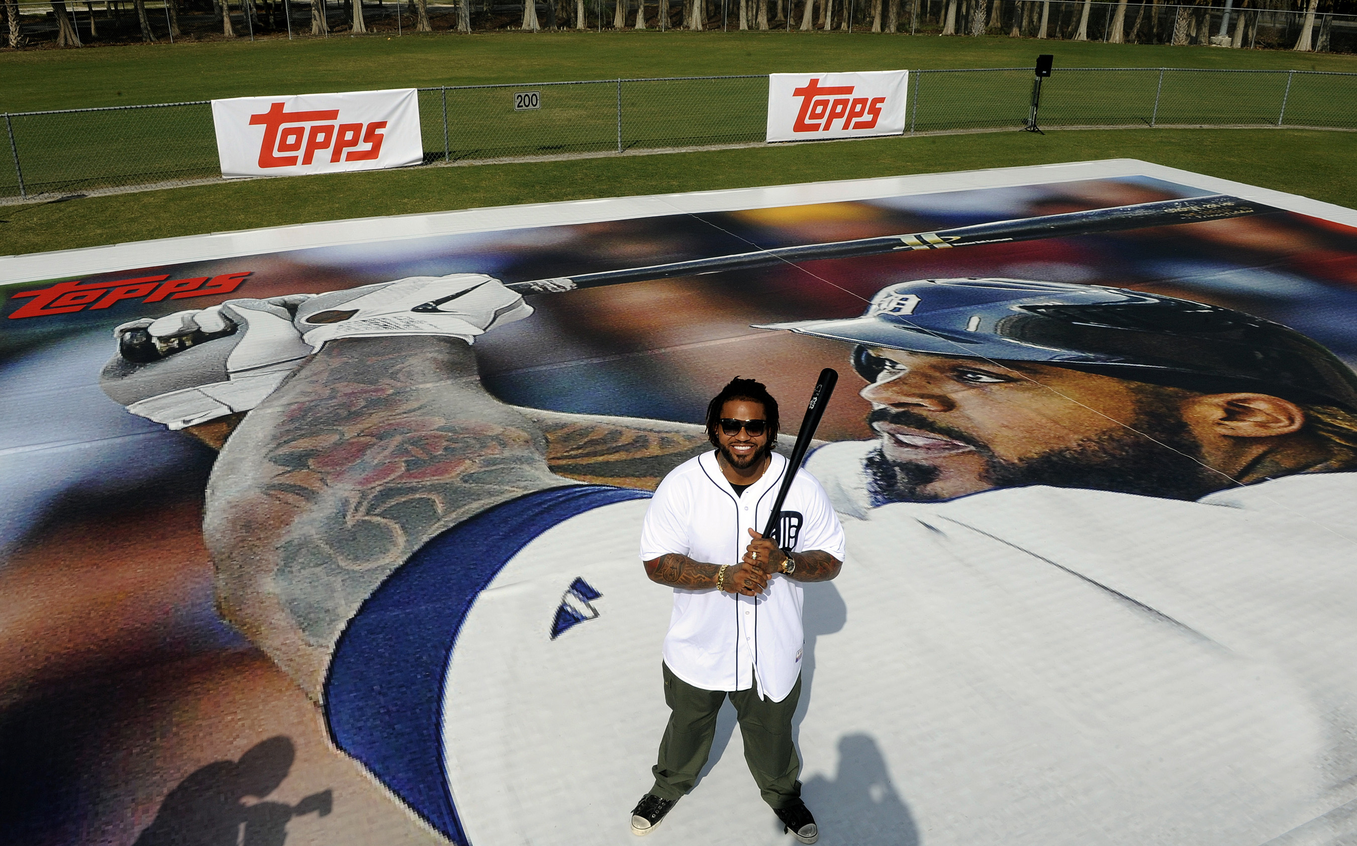 Topps Stunt World's Biggest Baseball Card