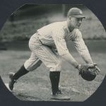 1925 Lou Gehrig fielding photo