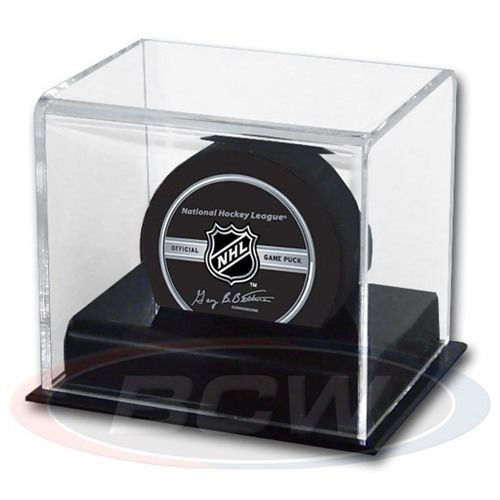hockey-puck-display-case