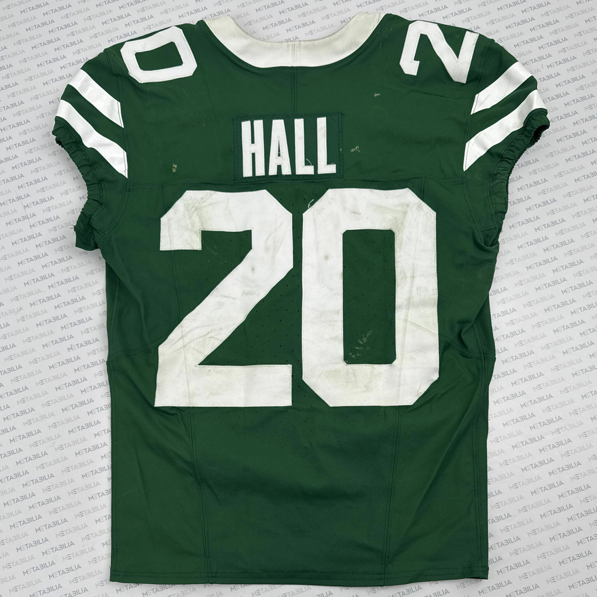 Notes: Jets in Memorabilia Deal; CardVault Suspect Wanted; Big